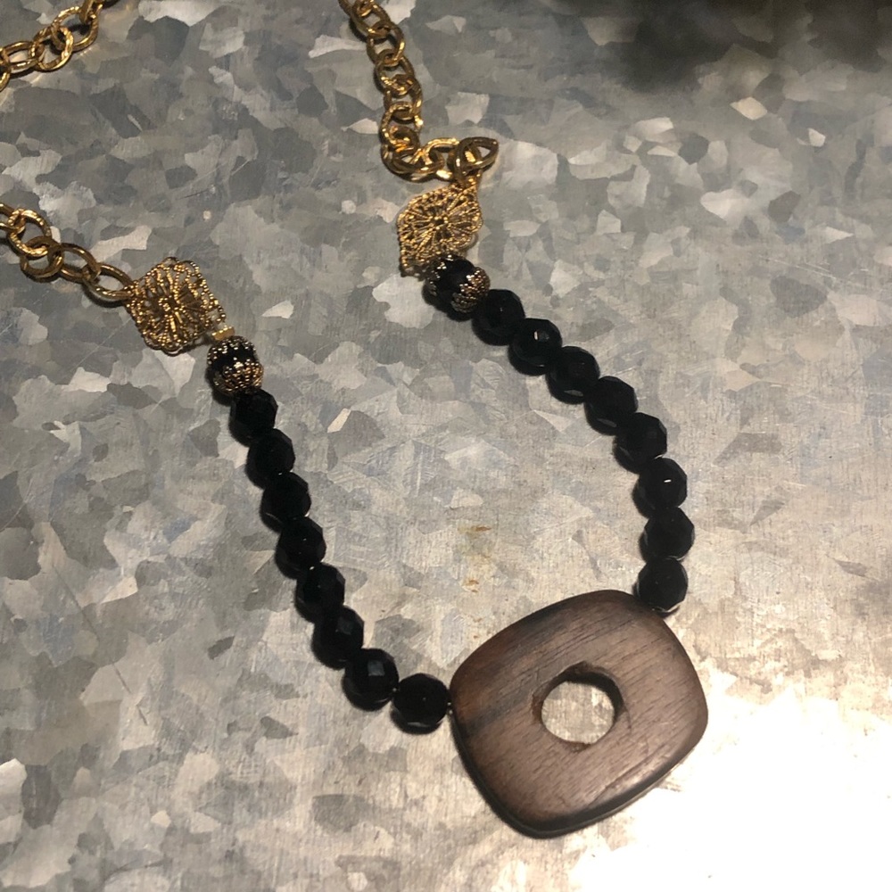 3 for $10 deal: K. Amato necklace
